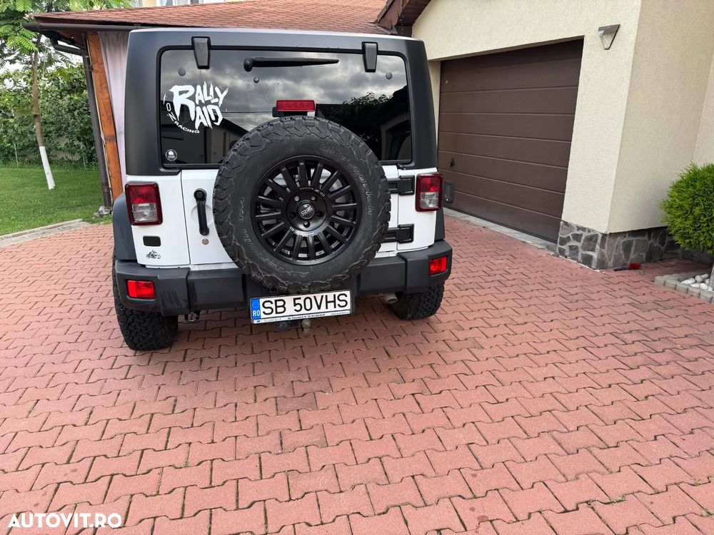 Jeep Wrangler 2.8 CRD AT Rubicon - 17