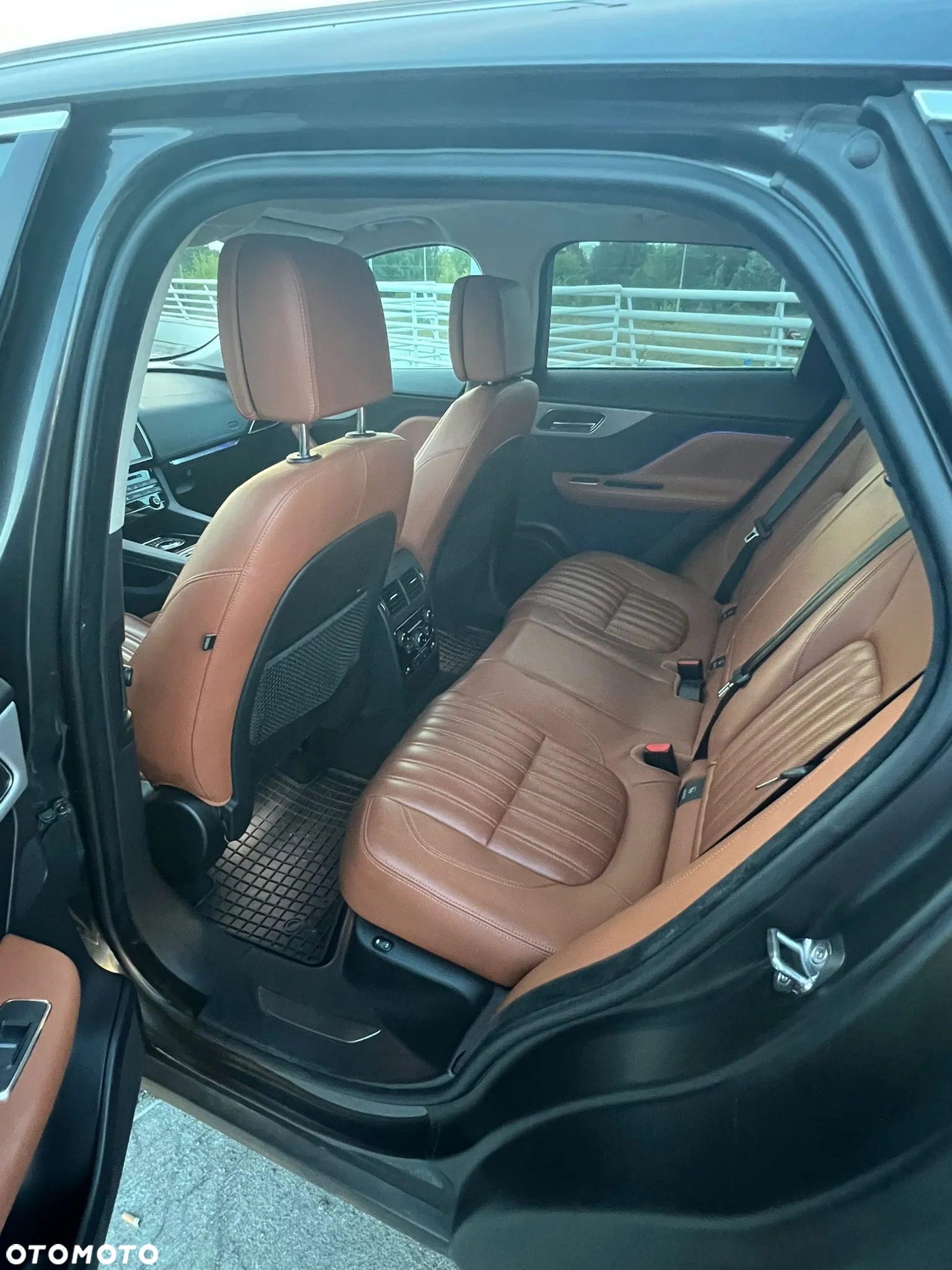 Jaguar F-Pace 2.0 i4P AWD Portfolio - 14