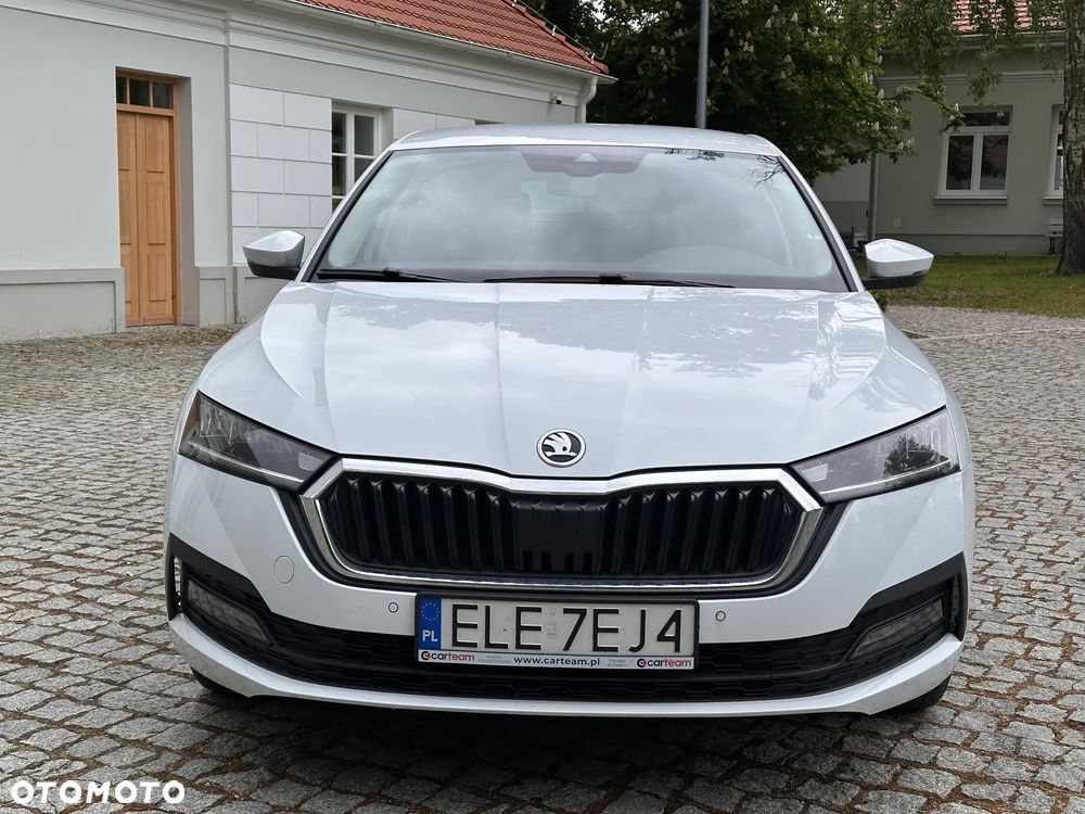 Skoda Octavia 2.0 TDI Ambition DSG - 4