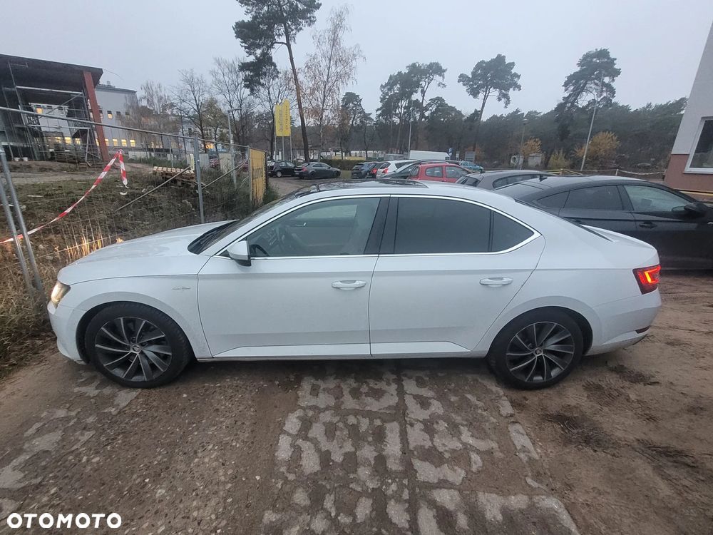 Skoda Superb 2.0 TSI 4x4 L&K DSG - 6