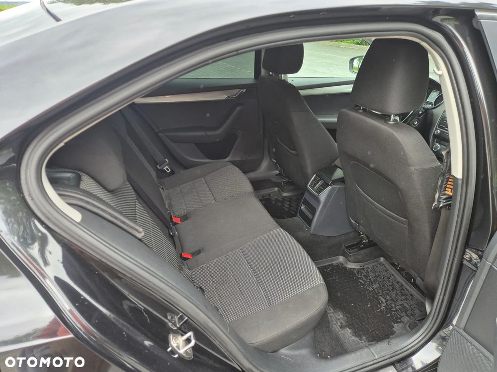 Skoda Octavia 1.6 TDI Ambition - 11