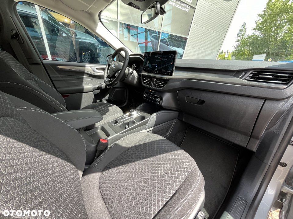 Ford Kuga - 12
