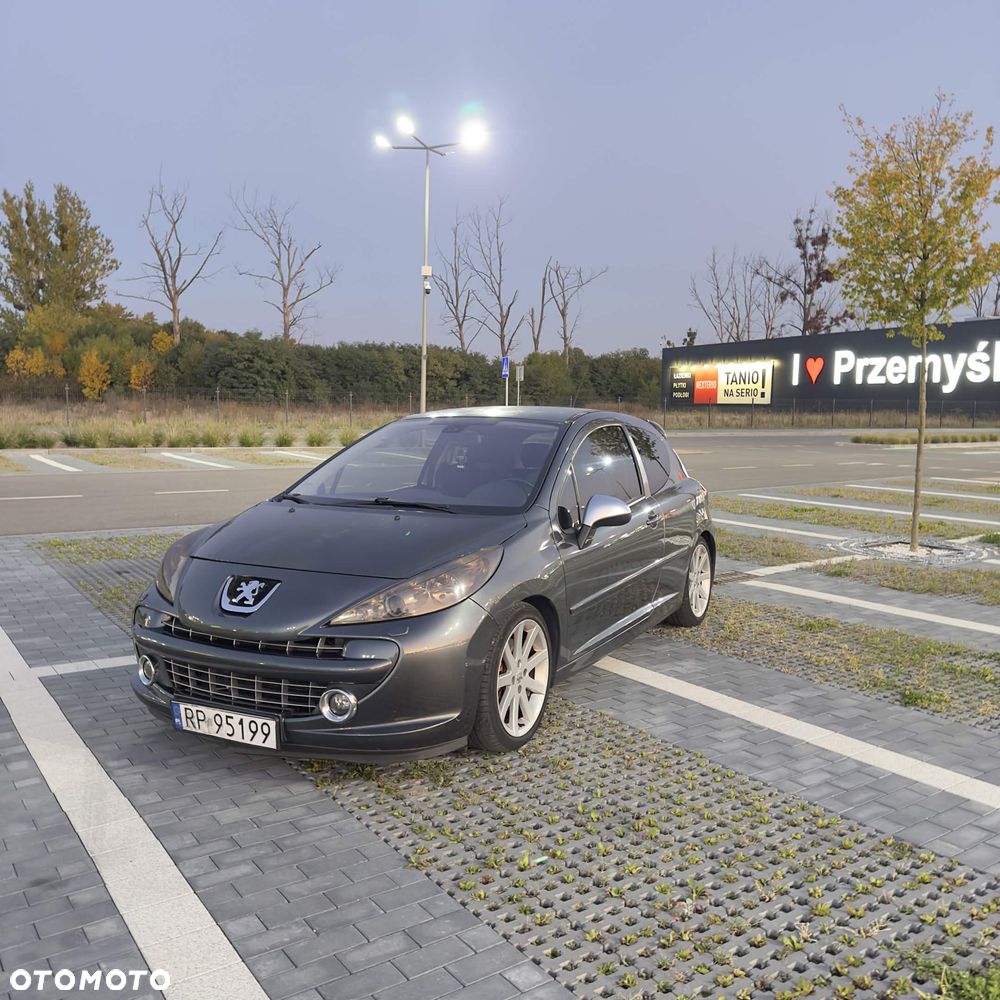 Peugeot 207 - 15
