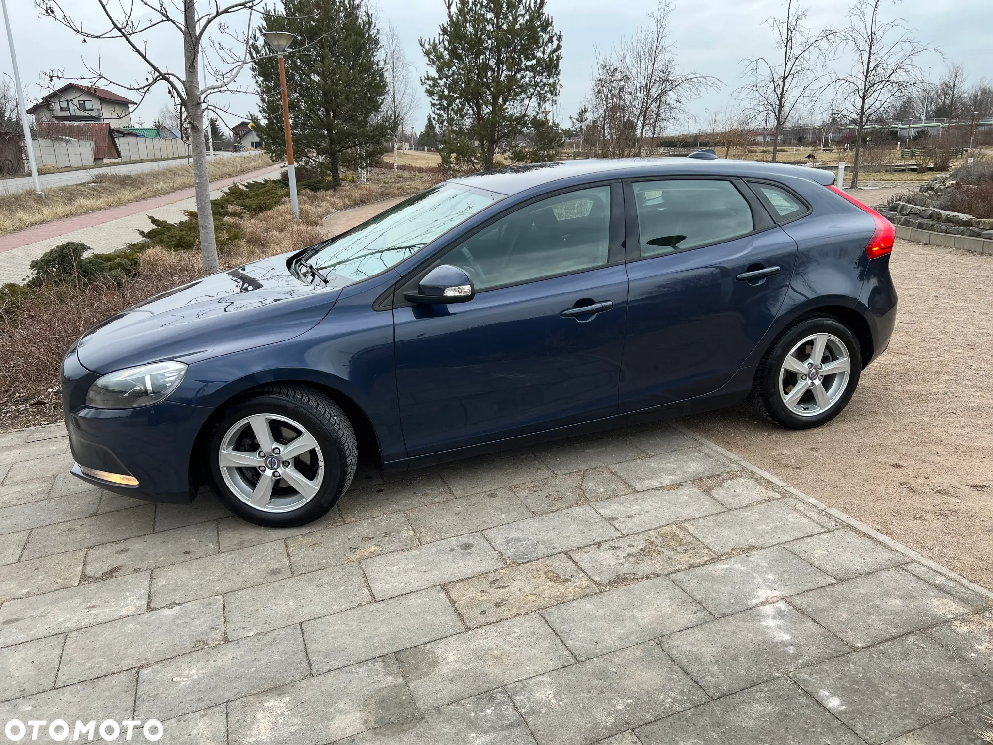Volvo V40 D2 Momentum - 2