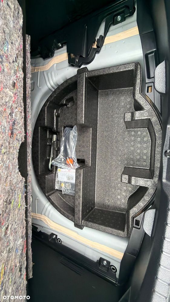 Toyota Yaris - 30