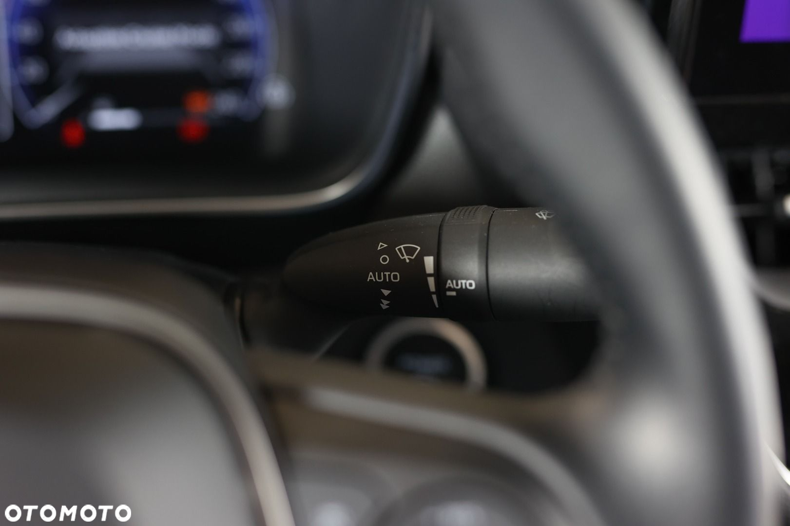 Toyota Corolla - 23