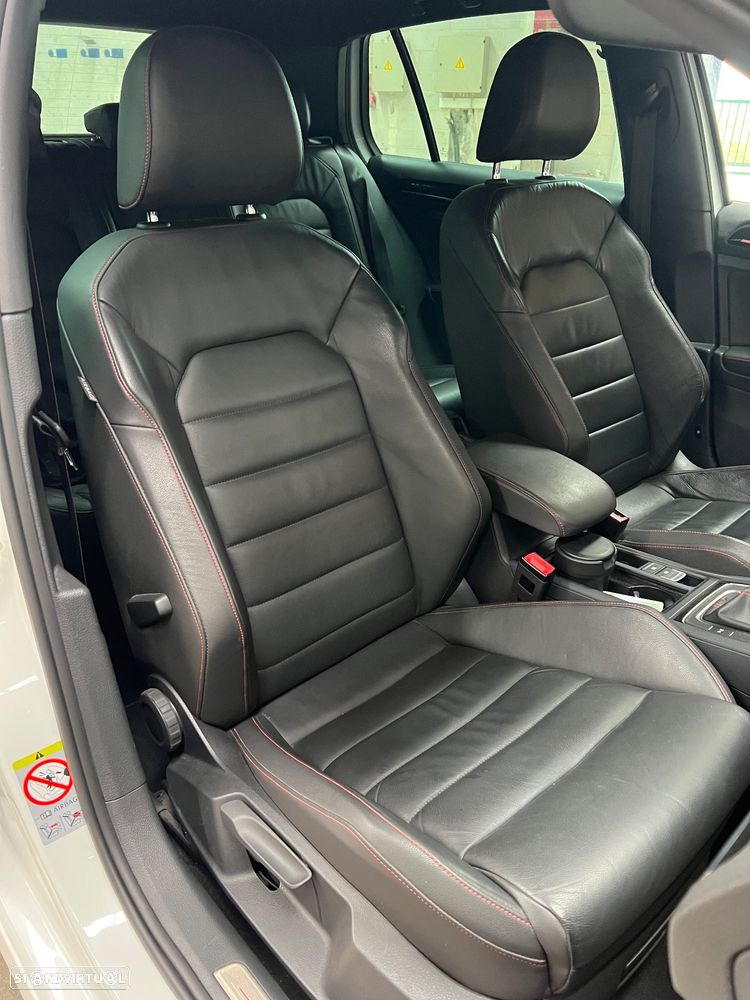 VW Golf GTI Performance BlueMotion DSG - 14