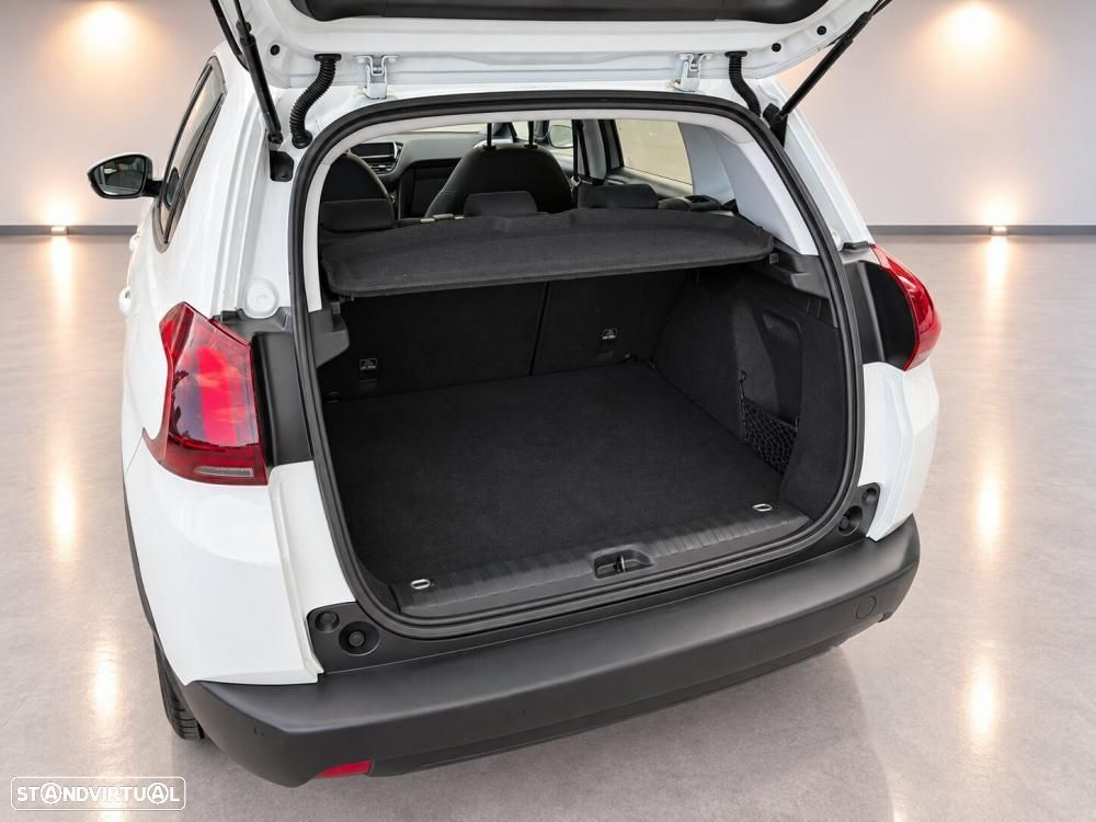 Peugeot 2008 2017 photo 2