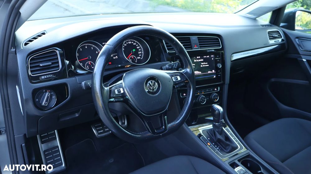 Volkswagen Golf 1.5 TSI ACT DSG Sound - 5