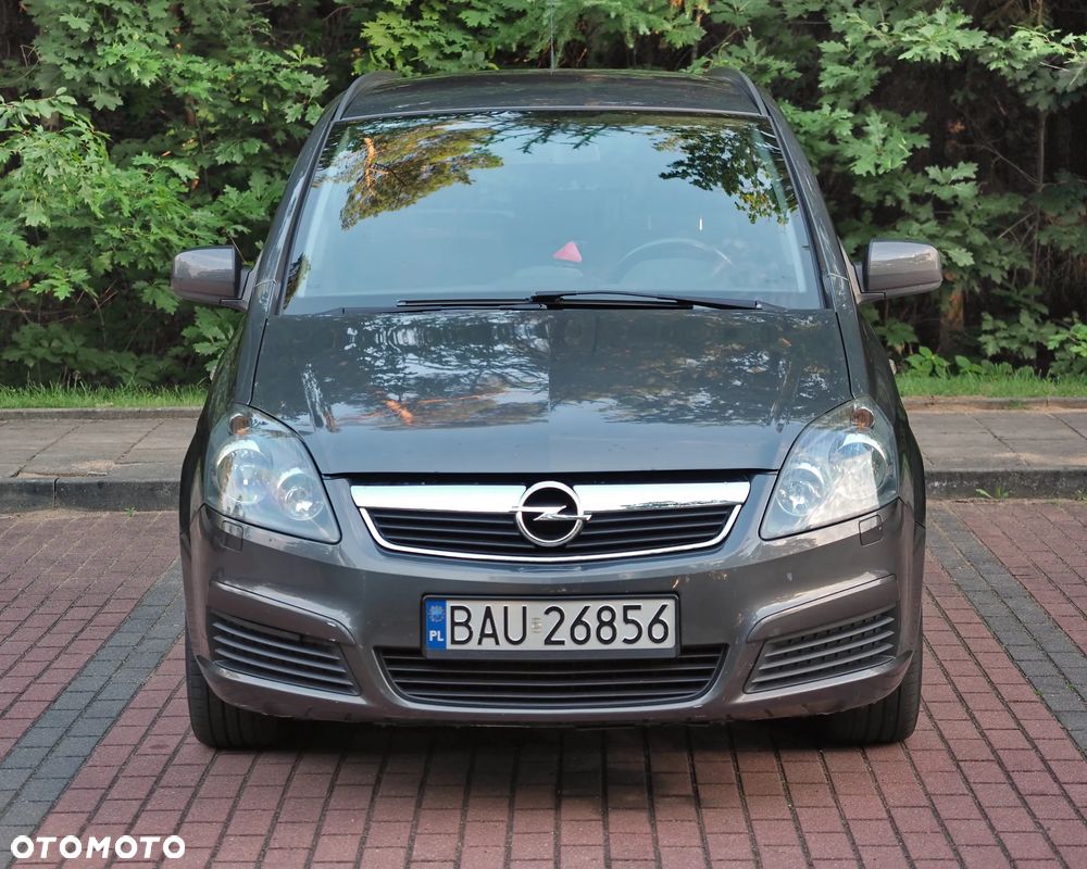 Opel Zafira 1.8 Family - 2