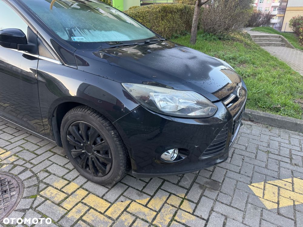 Ford focus 3 III kombi  FB CA czarny czarne drzwi prawe lewe przednie  tylnie tył prawe lewe przednie pas przedni maska wzmocnienie chłodnica chłodnice lampa prawa lewa błotnik przedni prawy lewy konsola deska rozdzielcza roleta klapa bagażnika skrzynia biegów 1.6 ecobost - 2