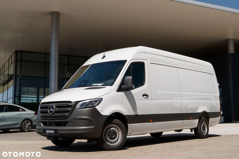Mercedes-Benz Sprinter - 2
