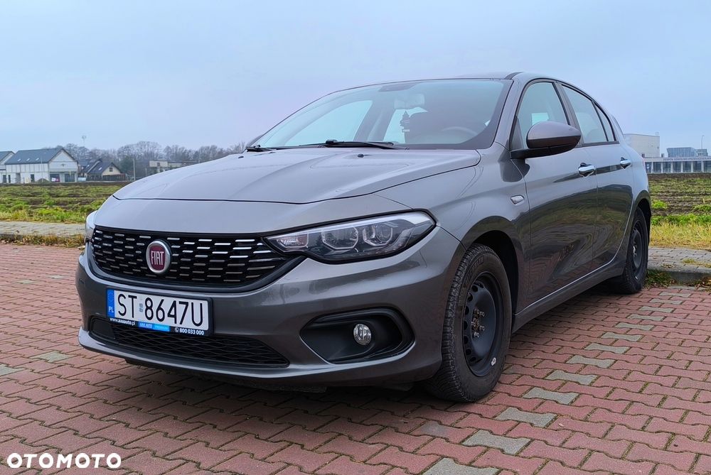 Fiat Tipo 1.4 16v Lounge EU6d - 1