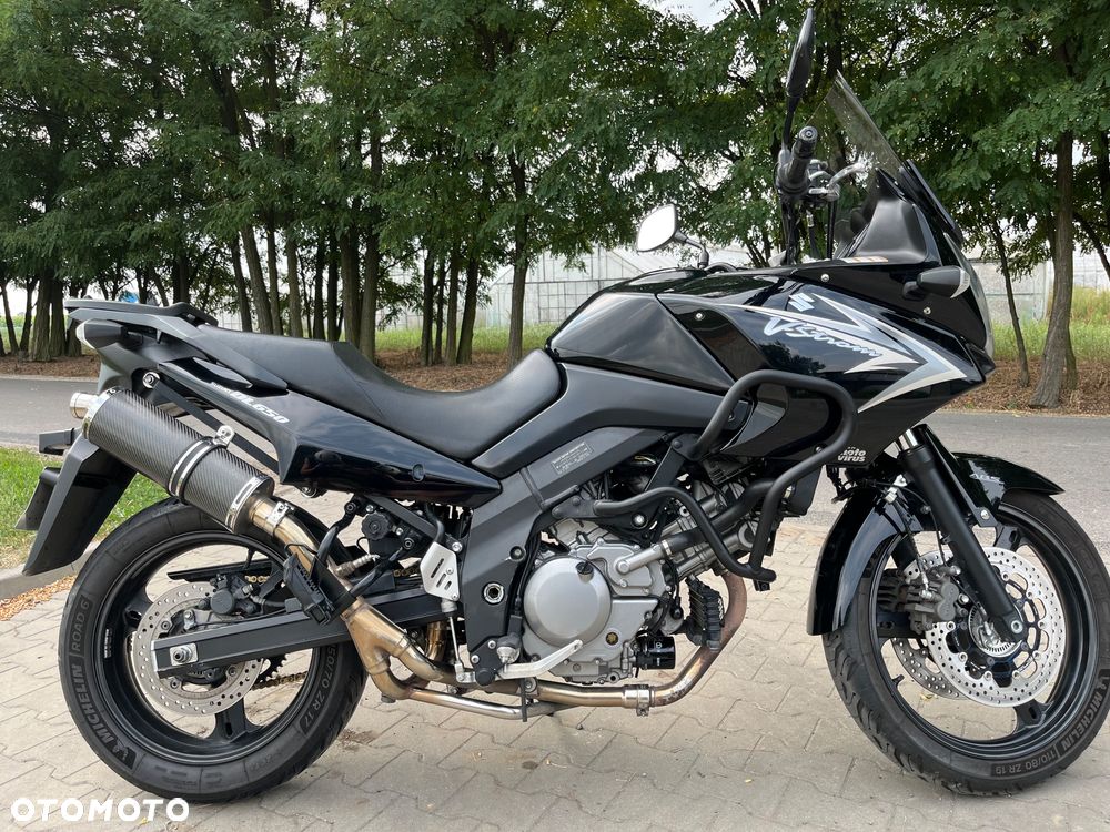 Suzuki V-STROM - 1
