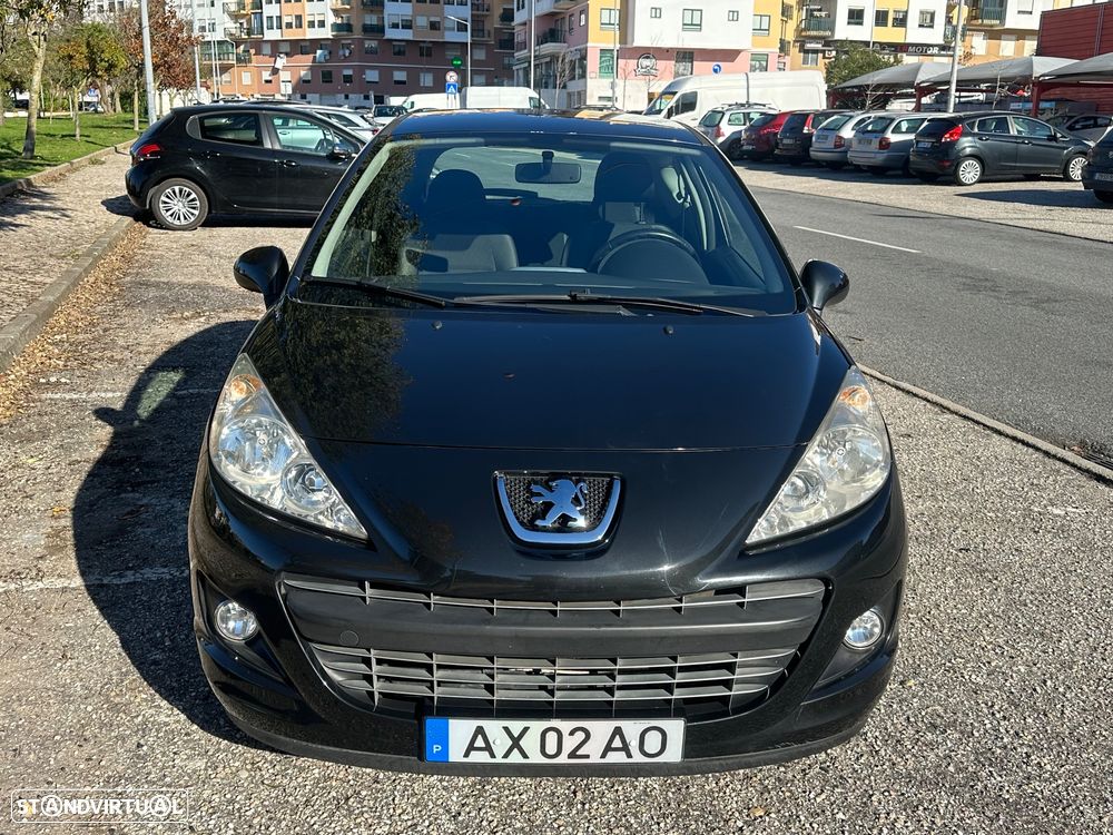 Peugeot 207 75 forever - 2