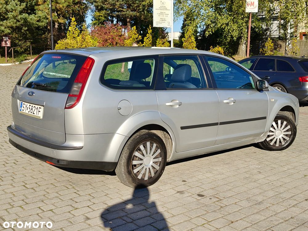 Ford Focus 1.8 Trend - 16