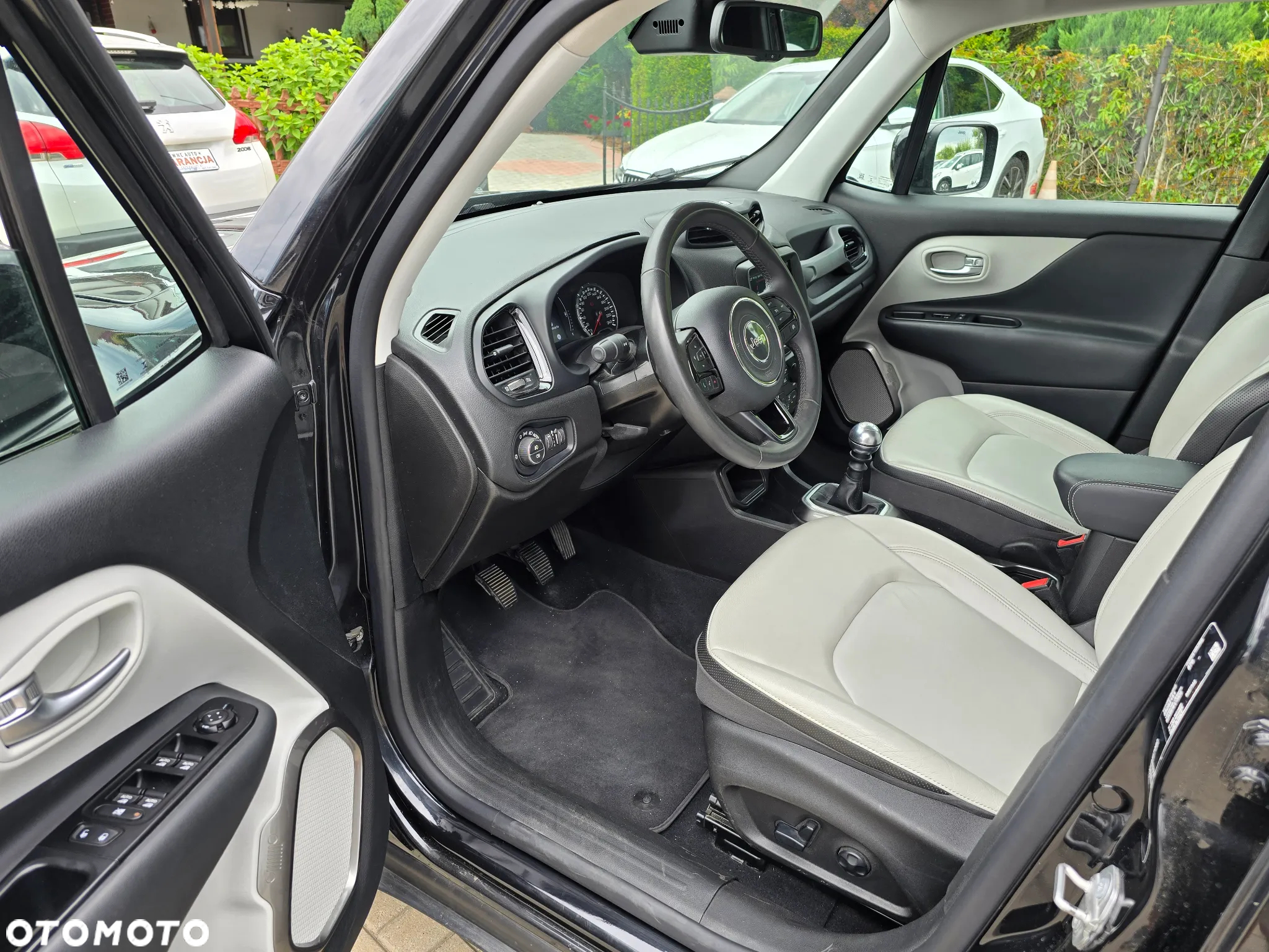 Jeep Renegade - 8