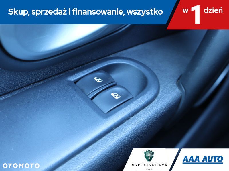 Renault Clio - 18