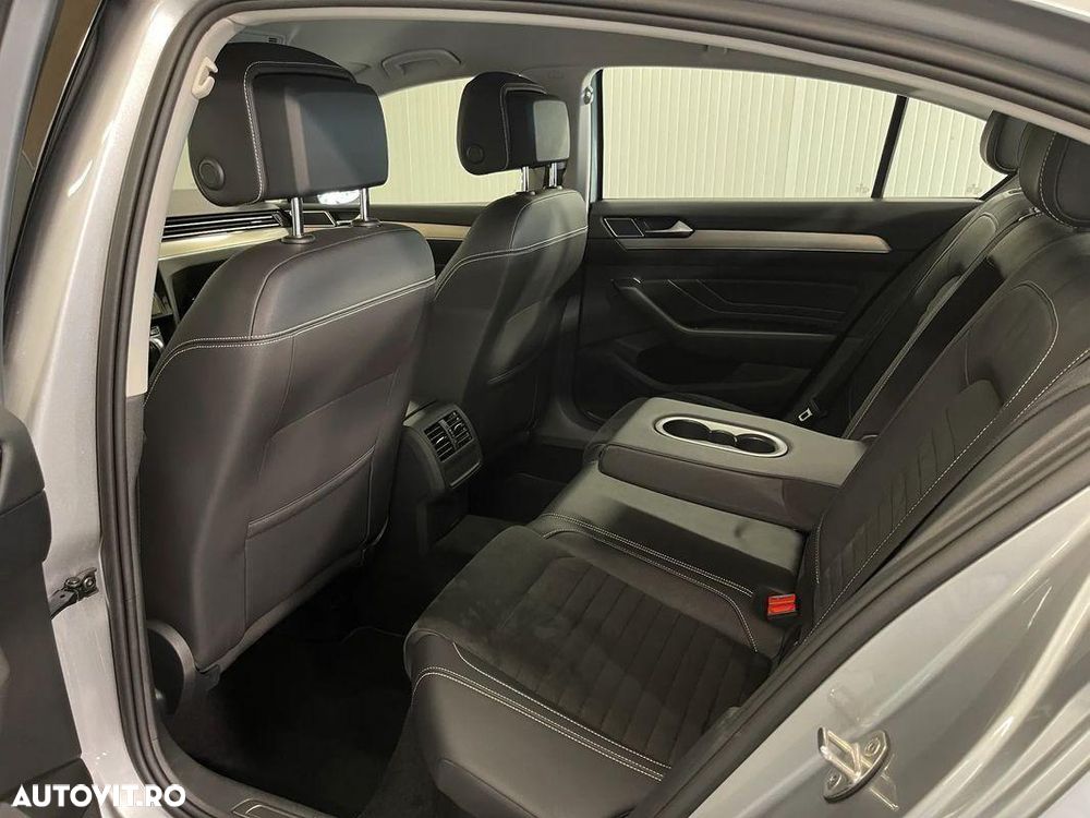 Volkswagen Passat 2.0 TDI DSG Highline - 11