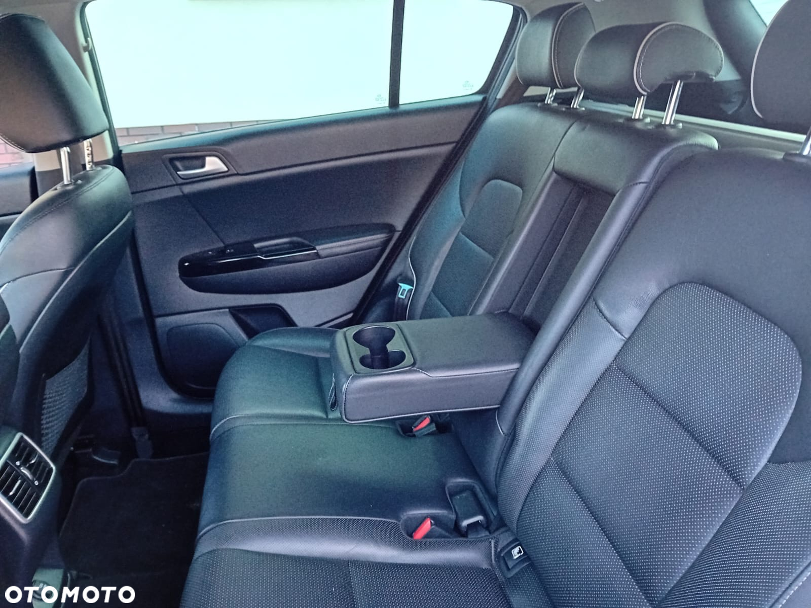 Kia Sportage 1.6 GDI L 2WD - 28