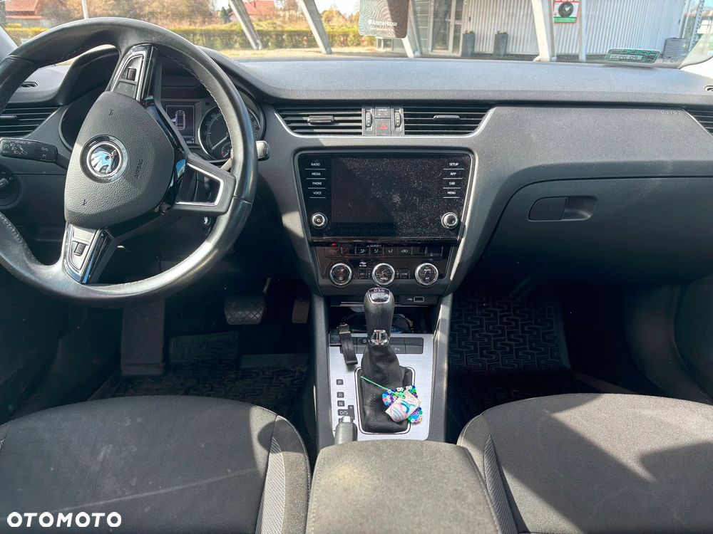 Skoda Octavia 1.6 TDI Ambition DSG - 4