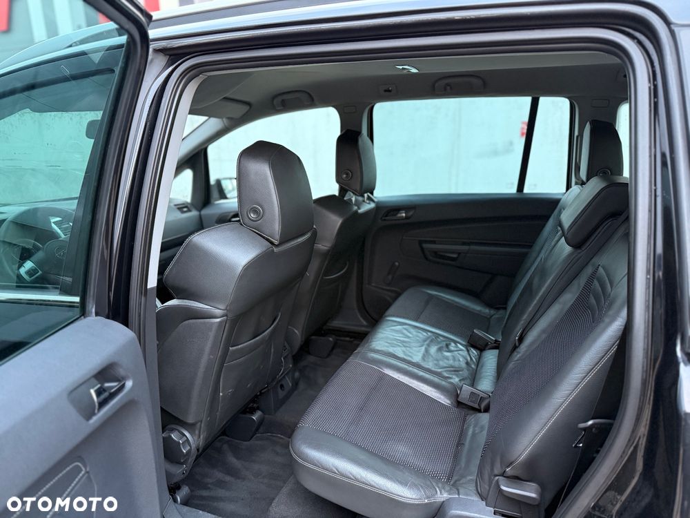 Opel Zafira OPC - 13