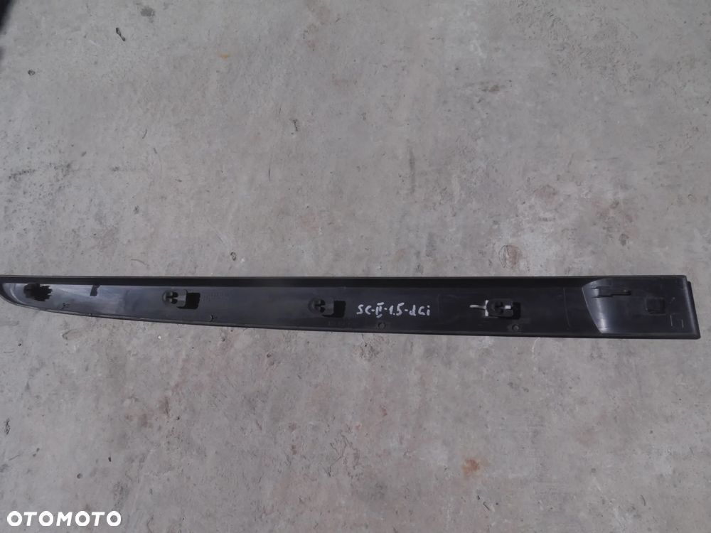 RENAULT SCENIC II LISTWA DRZWI LEWY TYŁ 8200136735 - 2