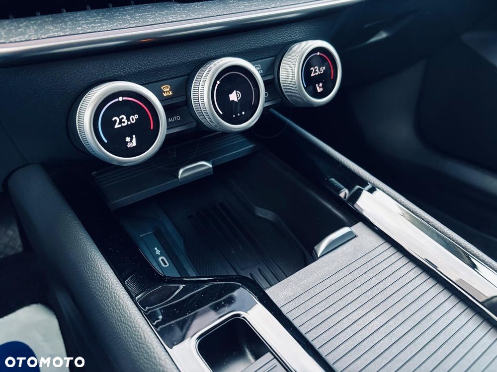 Skoda Superb 2.0 TDI SCR 4x4 Selection DSG - 37