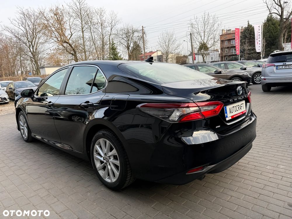 Toyota Camry 2.5 Hybrid Comfort CVT - 28
