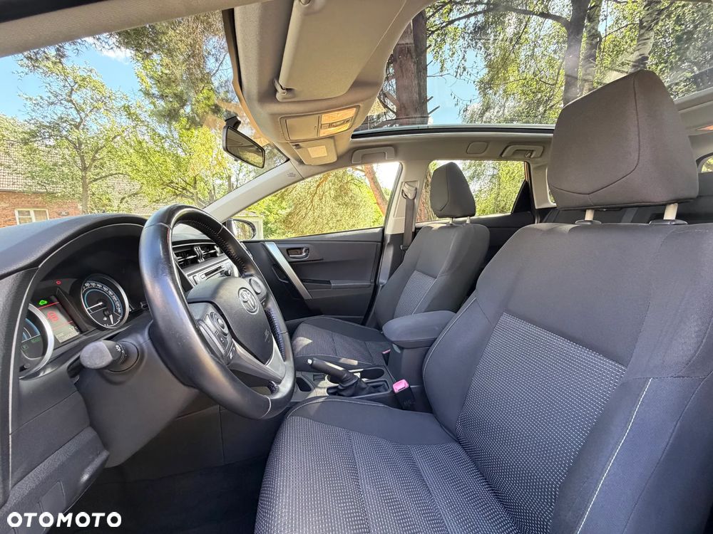 Toyota Auris - 16