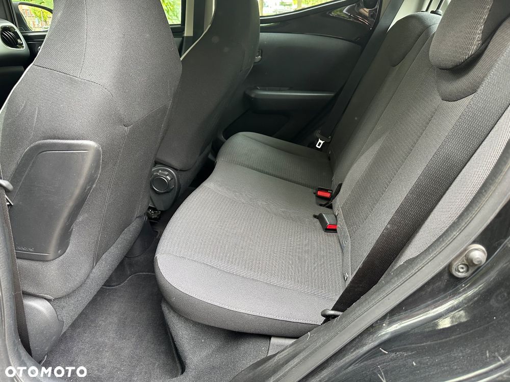 Toyota Aygo 1.0 VVT-i Color Edition - 11