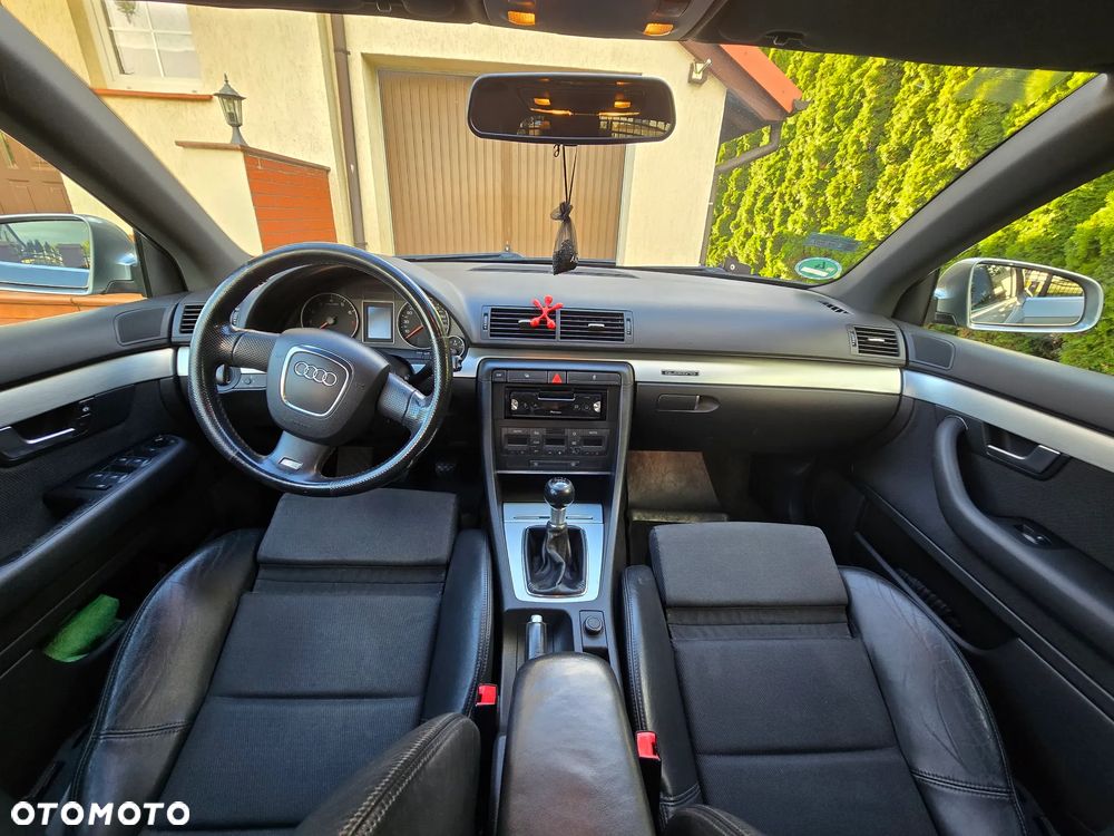 Audi A4 Avant - 17