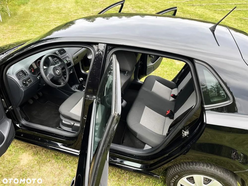 Volkswagen Polo - 8