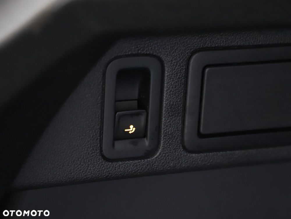 Volkswagen Tiguan - 24