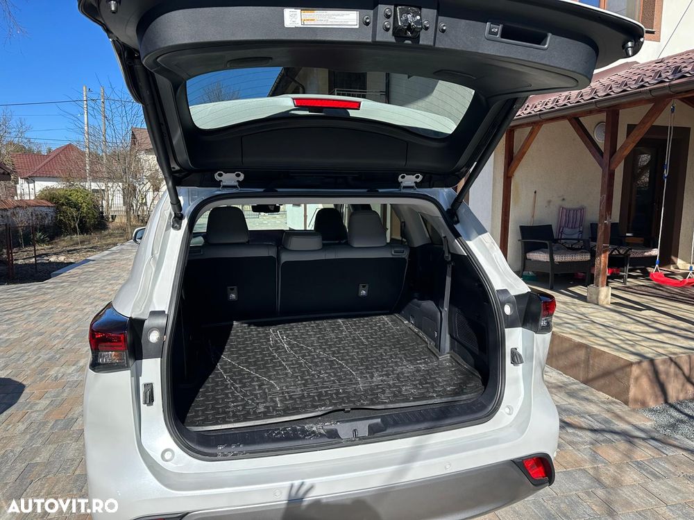 Toyota Highlander 2.5 L Dynamic Force 248CP Luxury Pearly - 11