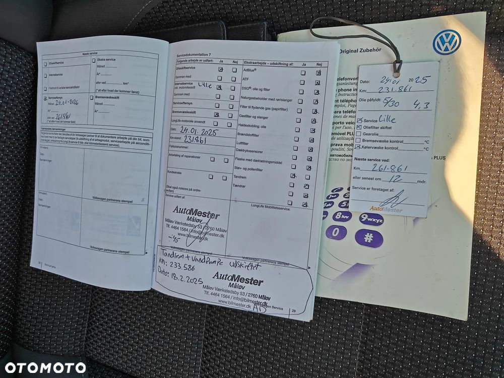 Volkswagen Touran 2.0 TDI DPF Comfortline - 26