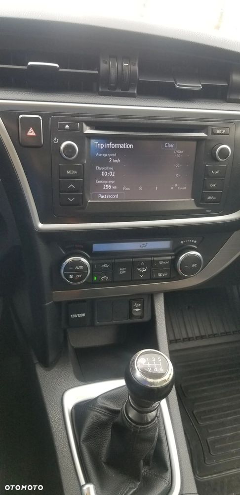 Toyota Auris 1.6 Active - 3
