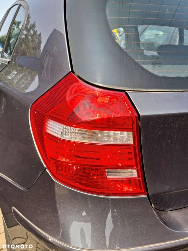 BMW 1 E87 2005 1.6 lampa lewa tył - 1