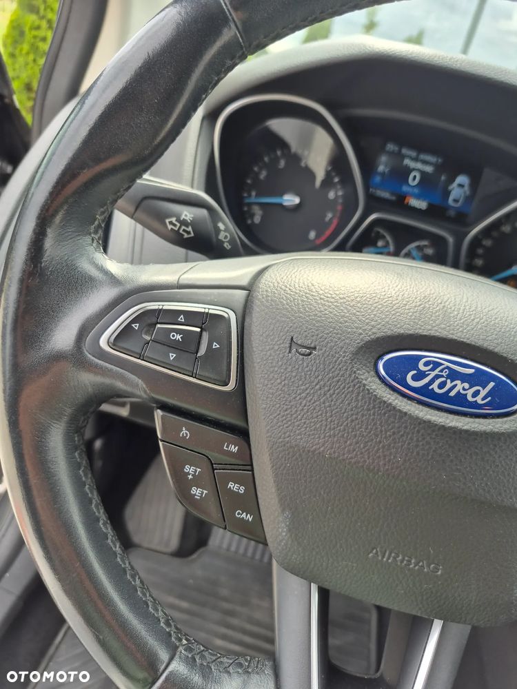 Ford Focus - 22