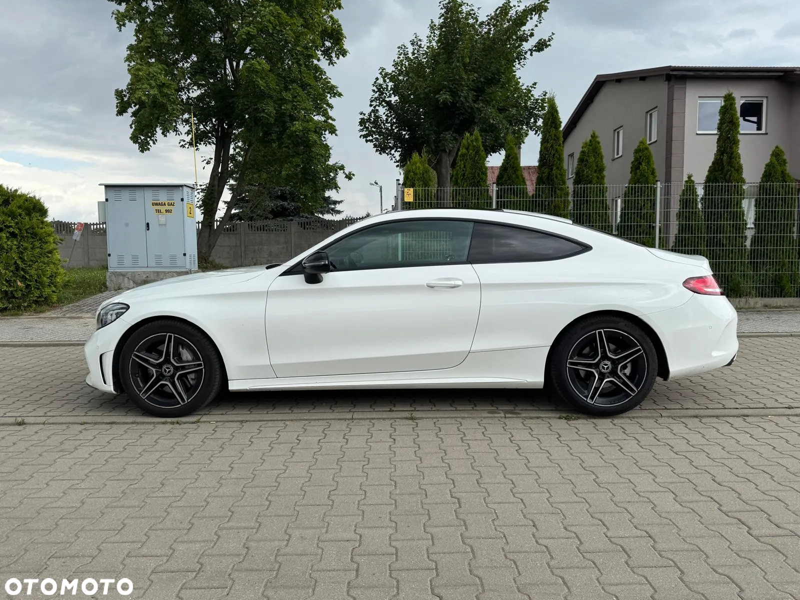 Mercedes-Benz Klasa C 300 9G-TRONIC - 3