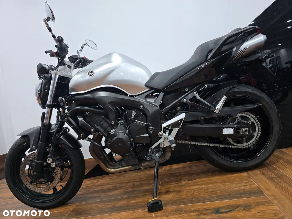 Yamaha FZ6 - 2