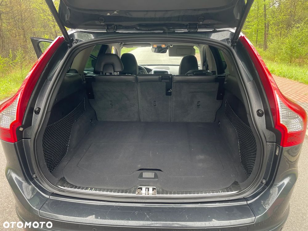 Volvo XC 60 T5 AWD Summum - 15