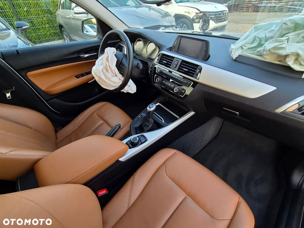 BMW Seria 1 120d Edition Metropolitan - 11