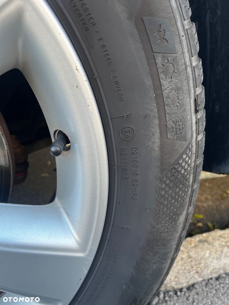 Nissan Qashqai 2.0 dCi 4 x 4 DPF tekna - 19