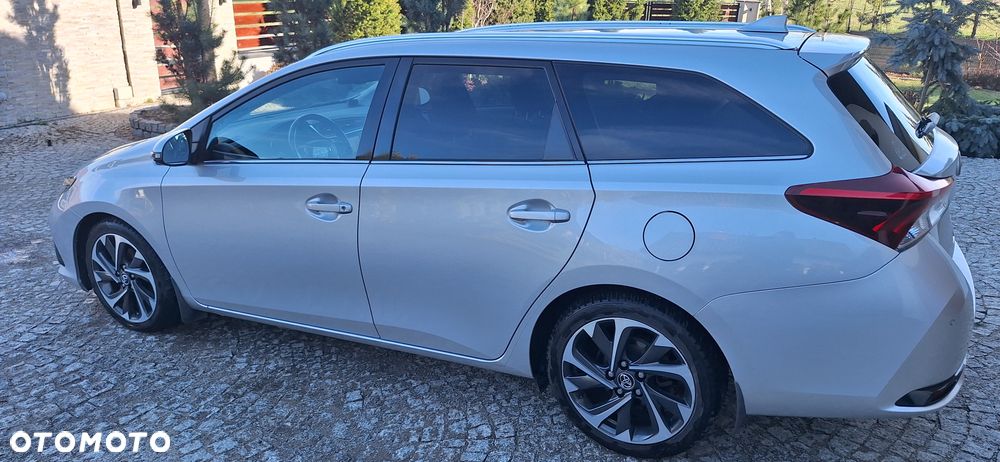 Toyota Auris 1.4 D-4D Premium Comfort - 8