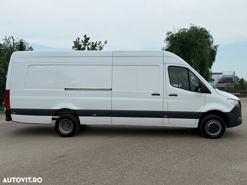 Mercedes-Benz Sprinter - 21