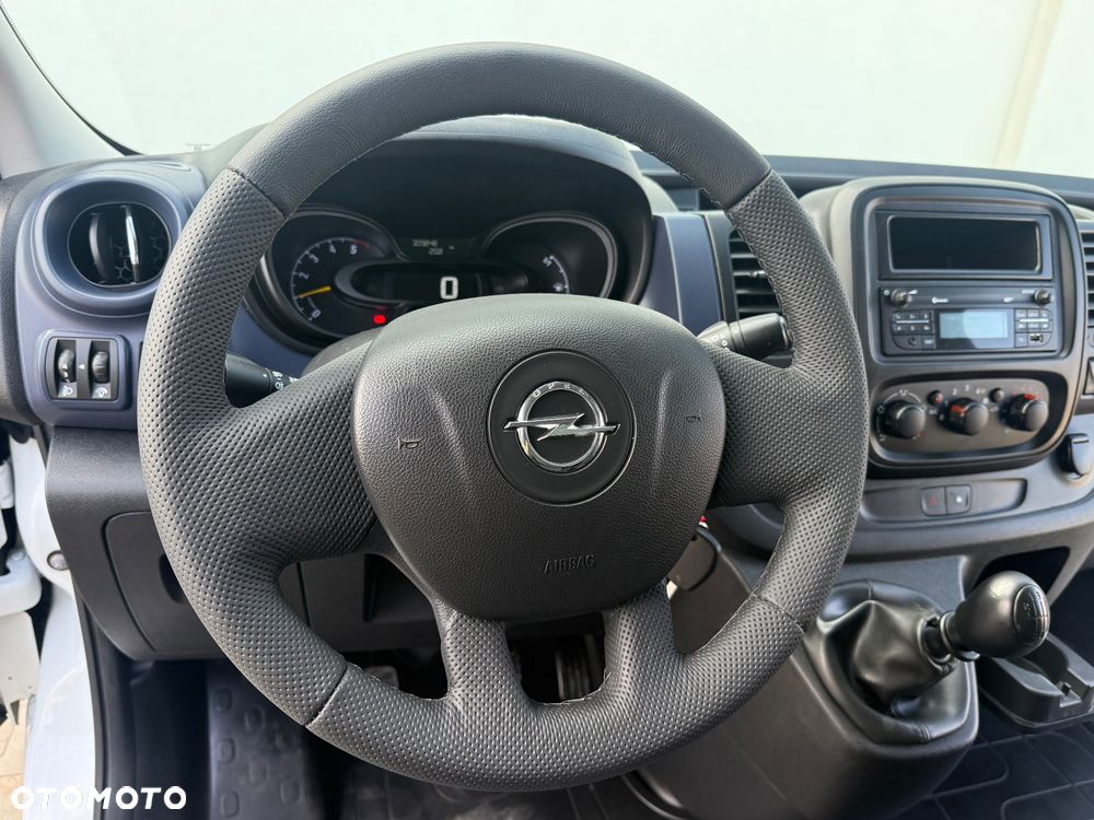 Opel Vivaro Trafic Primastar - 17