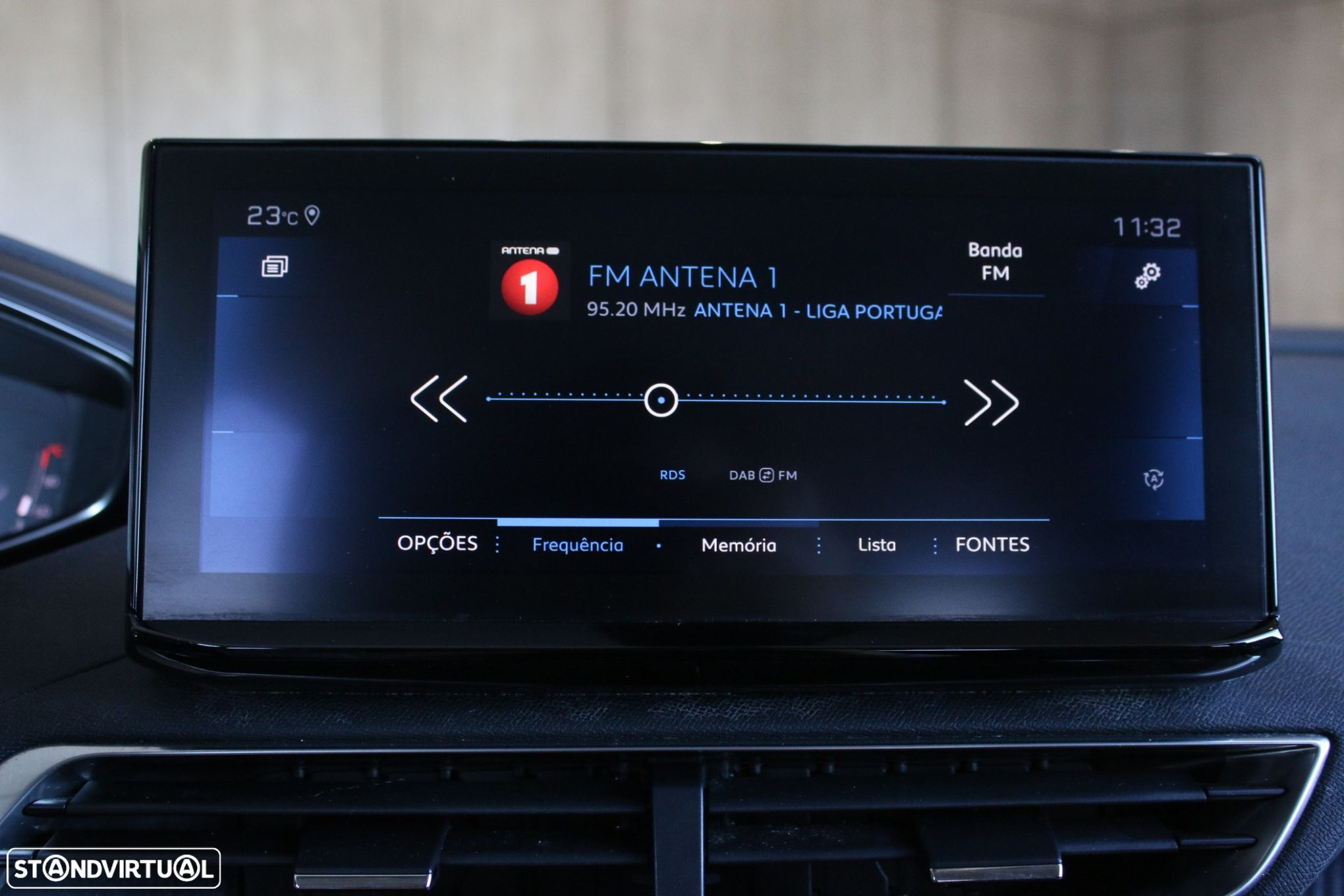 Peugeot 5008 1.2 PureTech Allure EAT8 - 33