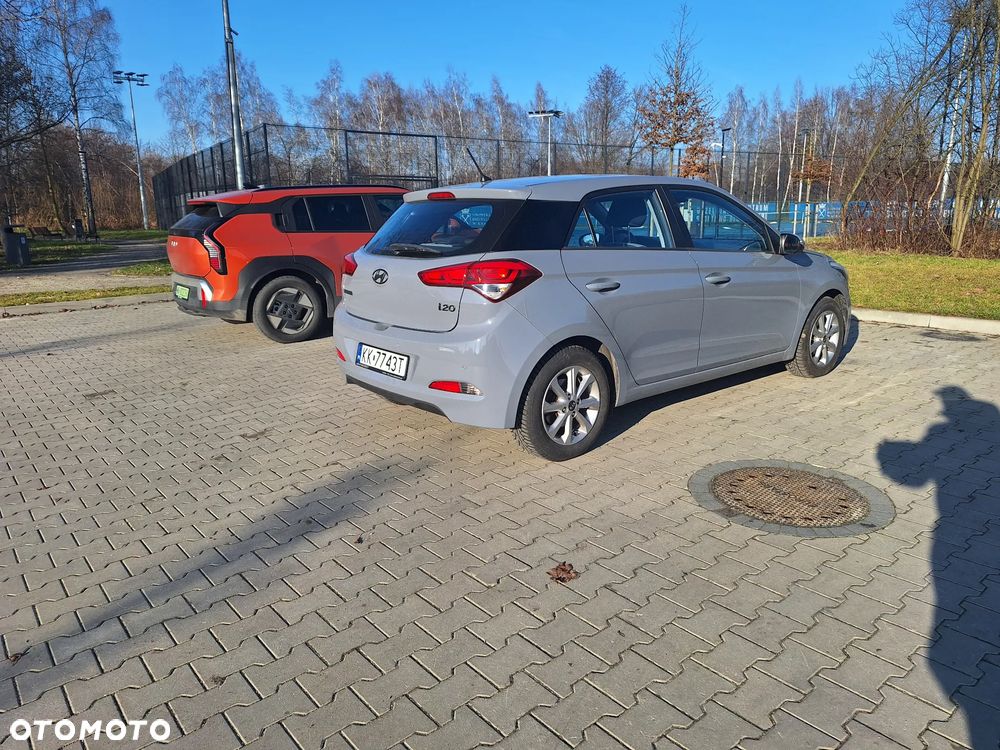 Hyundai i20 - 16