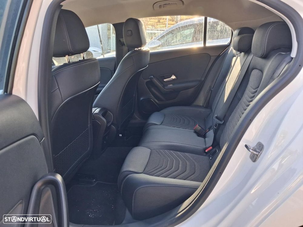 Mercedes-Benz A 200 Standard - 11